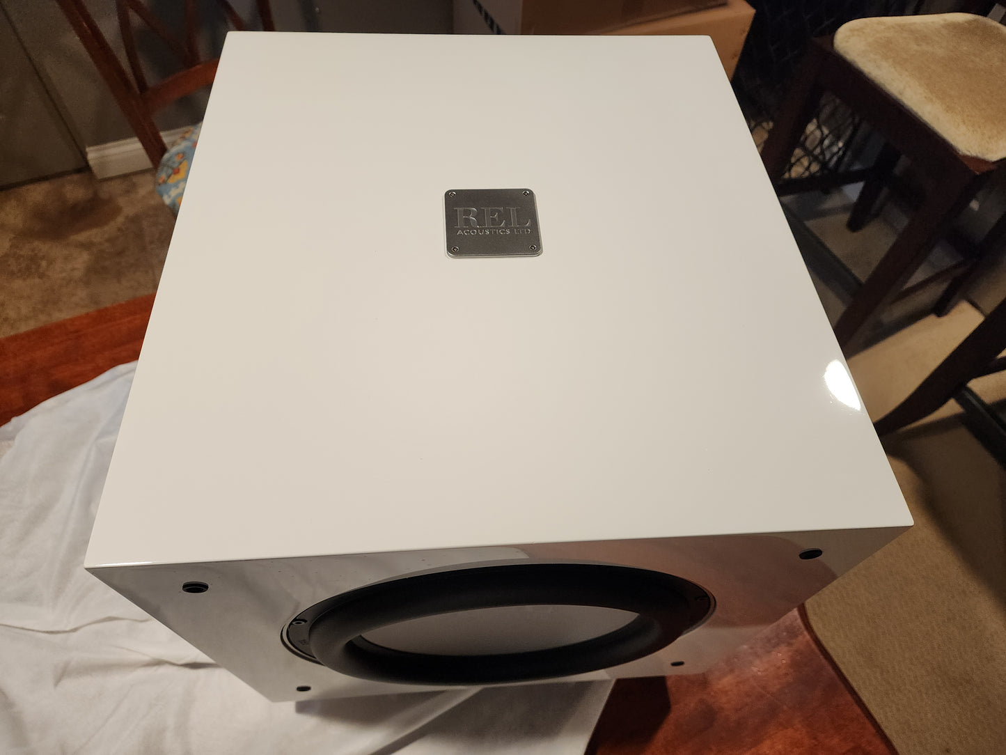 REL S/812 Powered Subwoofer - 800 Watts