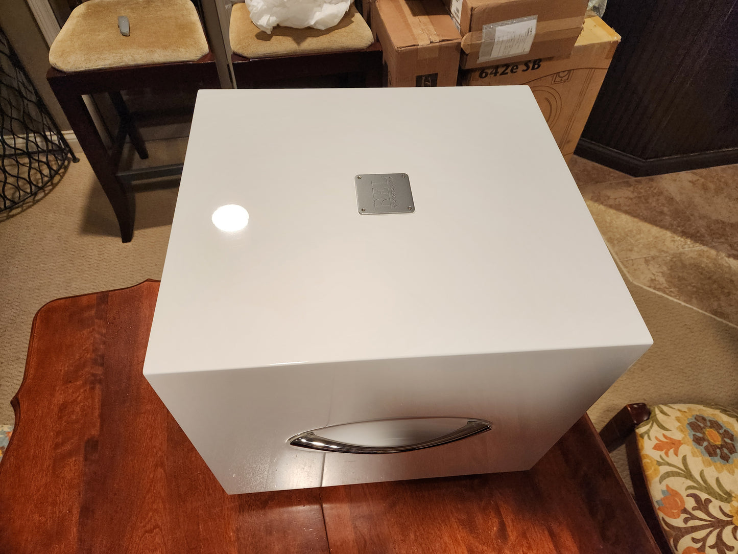 REL S/812 Powered Subwoofer - 800 Watts