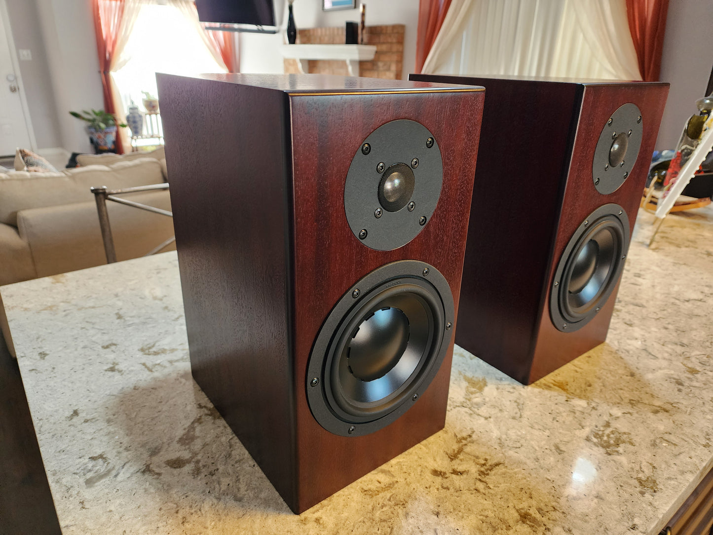 Totem Signature One Bookshelf Speakers (Pair)