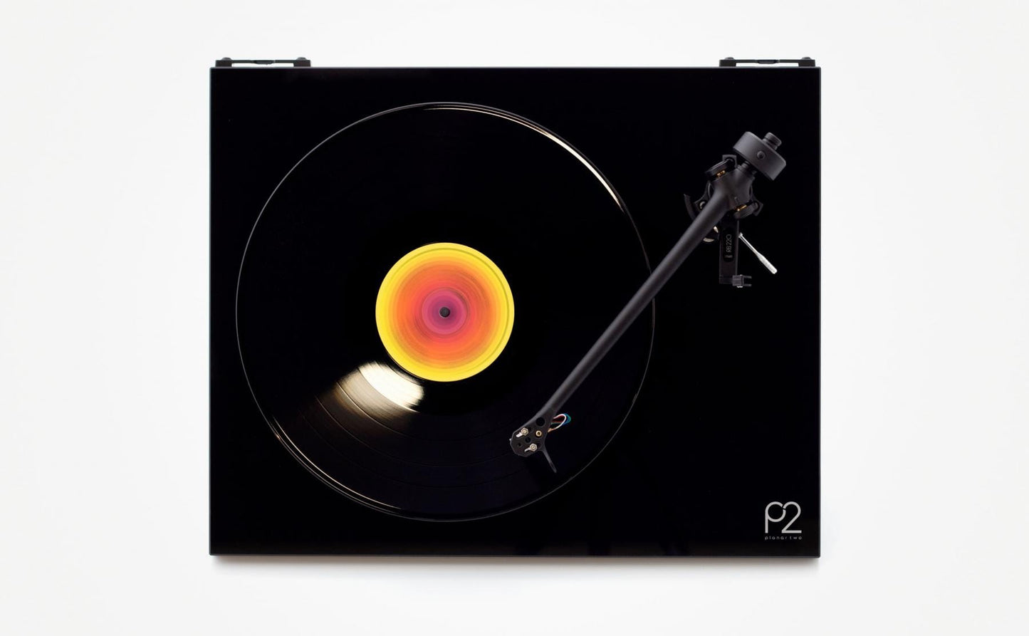 Rega Planar 2 Turntable with Pre-mounted Carbon MM Cartridge