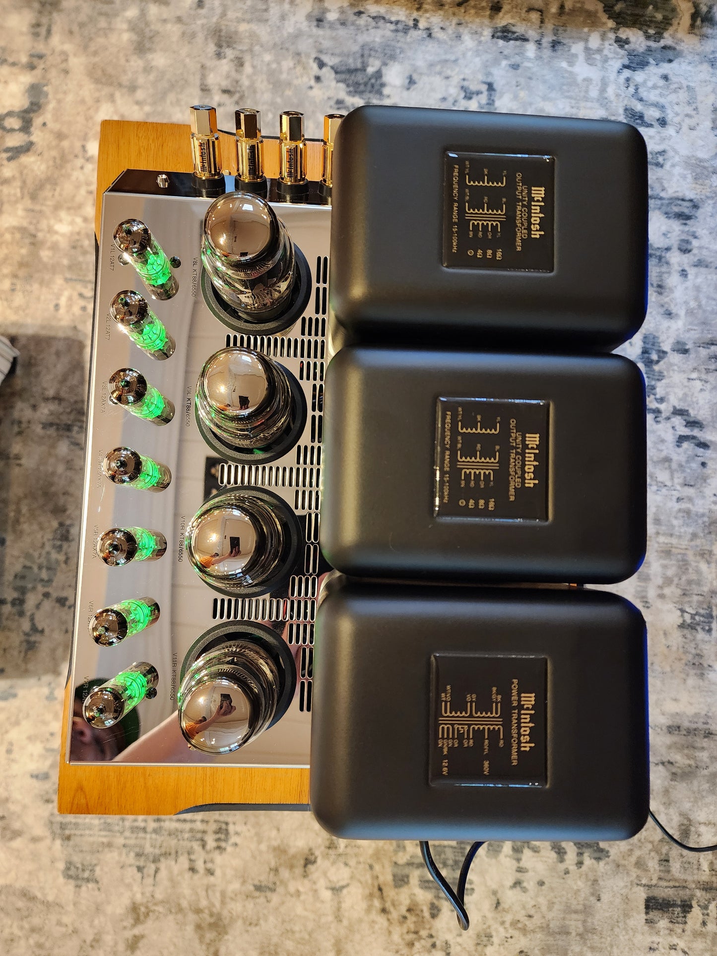 McIntosh MC275 2-Channel Vacuum Tube Amplifier Mk VI- Trade-in - 9.5/10