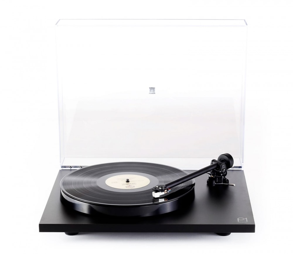 Rega Planar 1 Turntable with Premounted Carbon MM Cartridge